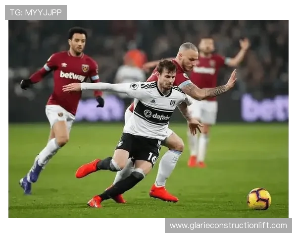 世界杯球星近期表现稳健，状态回暖值得关注