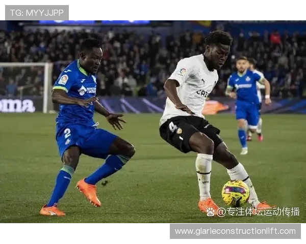 瓦伦西亚保级形势变化,潜在风险对赛季走势形成制约 瓦伦西亚保级形势变化,潜在风险对赛季走势形成制约